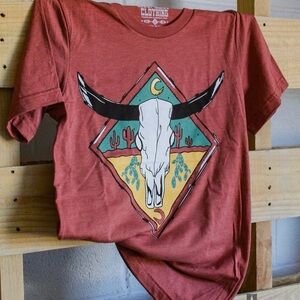 Rust Red Graphic Tee with Bull Skull Design